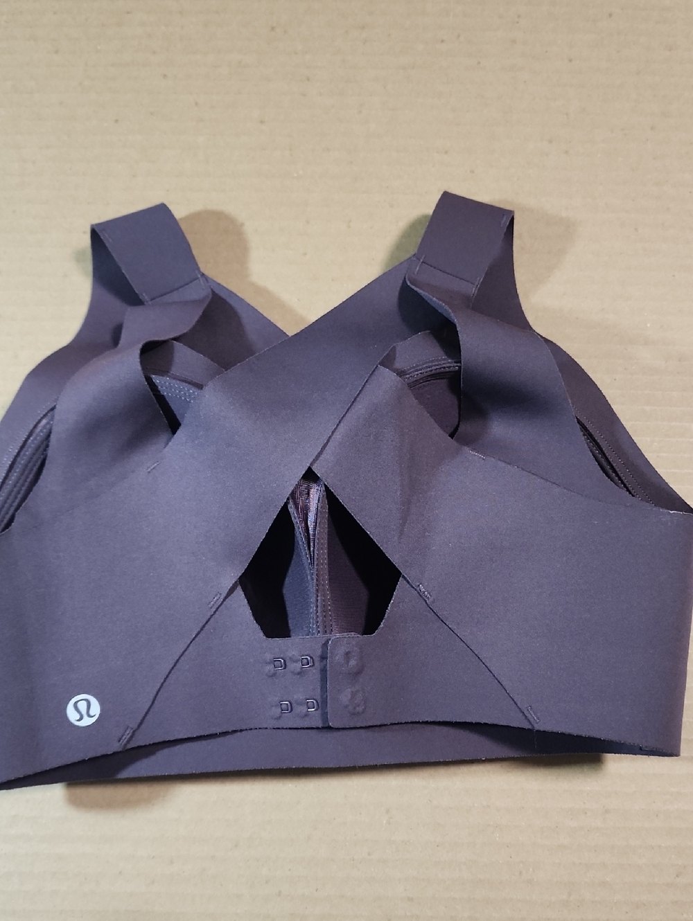 Lululemon Enlite Bra Black Currant, Size 32DD - Picture 4 of 8
